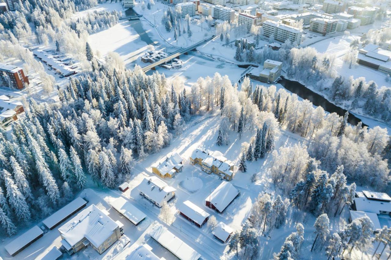 Karolineburg Manor House Hotel Kajaani Bagian luar foto