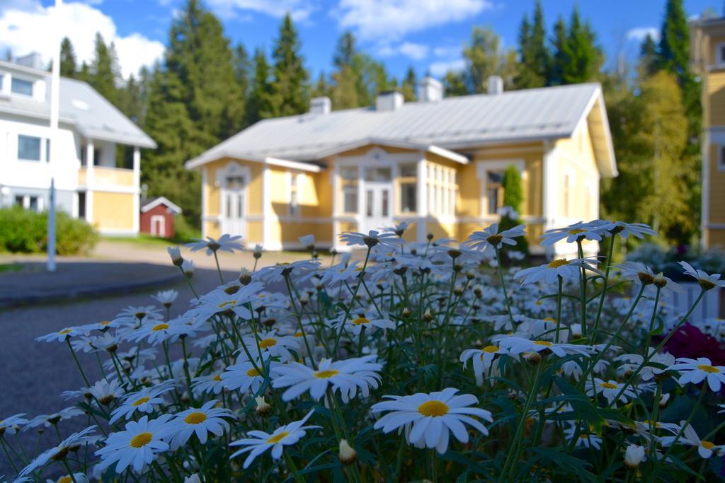 Karolineburg Manor House Hotel Kajaani Bagian luar foto